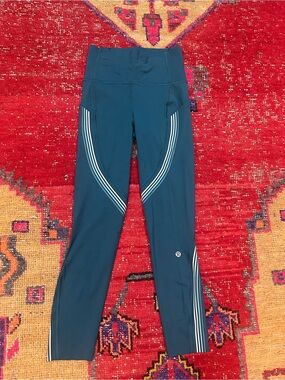 LULULEMON leggings teal with rainbow sz 2 - worn once